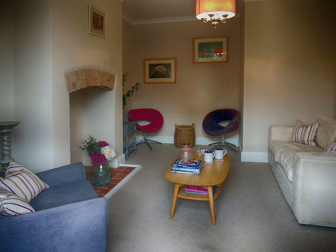 Others 5, Rathbone Cottage, Gloucestershire