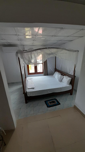 2, Gurty House, Weligama