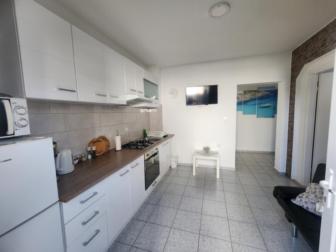 Others 4, Apartments Rapic, Vir