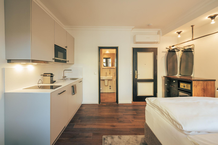 Bedroom 2, Bob W Mitte, Berlin