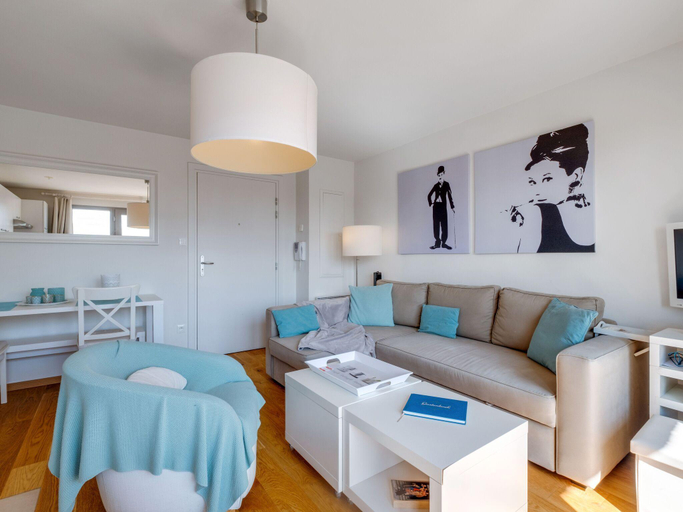 Others 5, Modern Apartment in Bray-Dune with Seaside view, Nord