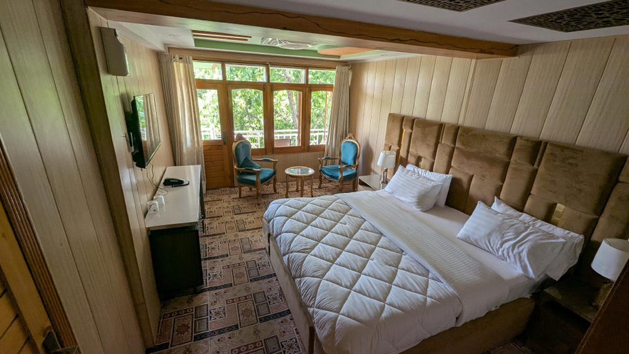 Bedroom 2, The Jade Palace, Hunza, Northern Areas