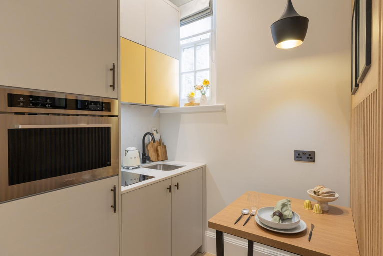 2, Smart Stays Suites in Sloane Square, London