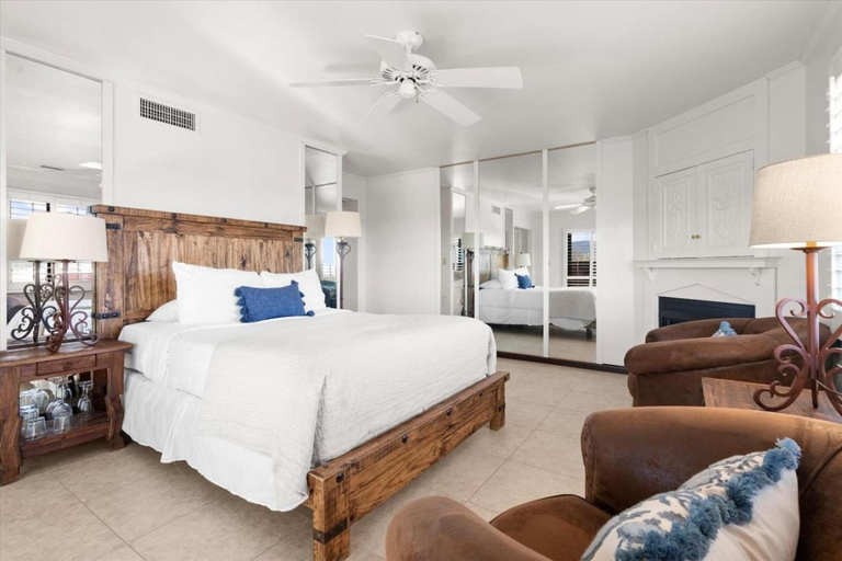 Bedroom 3, Adobe Village Inn, Yavapai