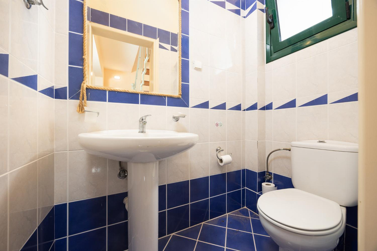 Facilities 4, Villa Phedra, Crete