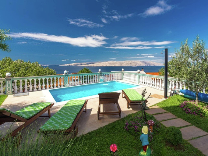 4, Apartment in Senj near Seabeach, Senj