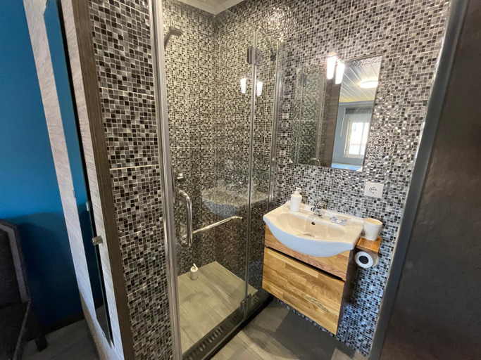 Bathroom 4, Sun House - Pool & Kitchen - Near Sintra, Sintra
