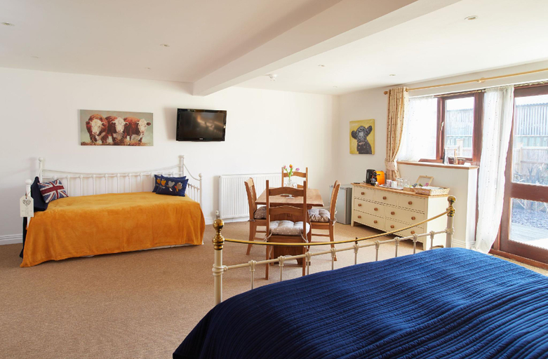 Bedroom 2, The Dairy Barns, Norfolk