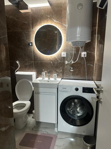 Bathroom 2, Arni apartments, Niš
