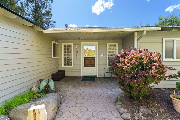 Exterior 5, Otter Run 3 Bedroom Home, Deschutes