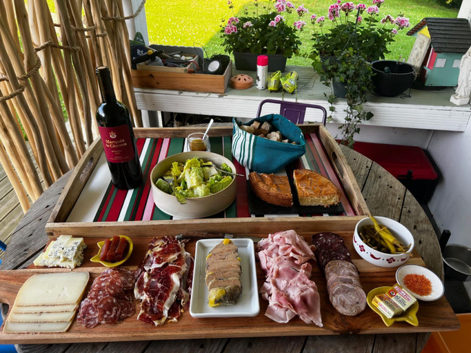 Food & Drinks 5, MAROSENIA TTIKI - Cabanes et Spa, Pyrénées-Atlantiques