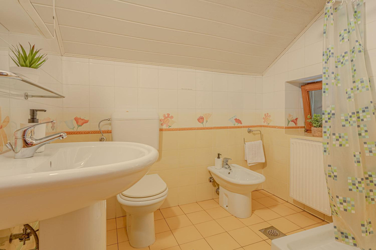 Bathroom 2, Chalet Primus in Soca Valley - Happy Rentals, Bovec