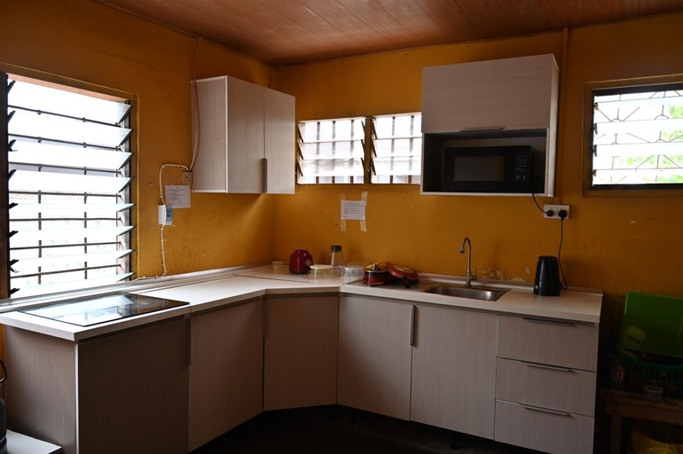 Kitchen, The Accra Backpackers Hostel, Accra