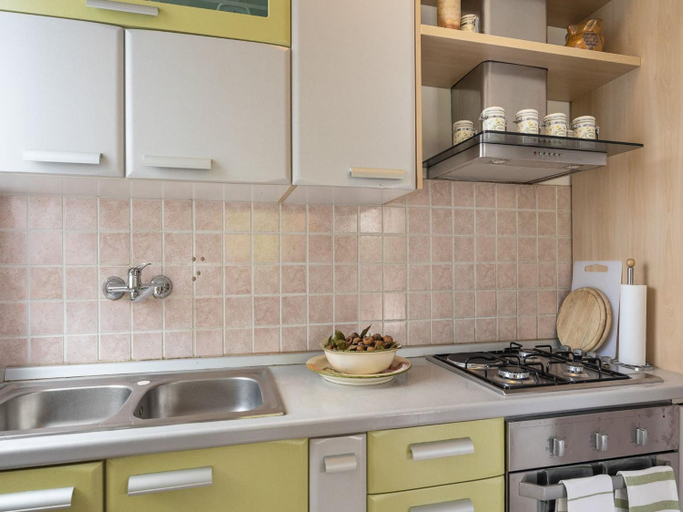 Others 5, Apartment in Rakalj near Rock Beach, Marčana