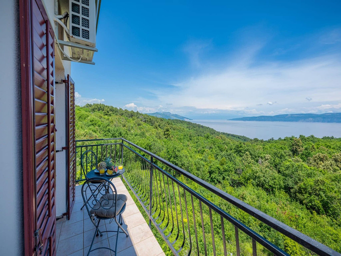 5, Apartment in Drenje with Sea View Terrace, Raša