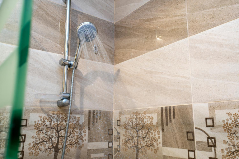 Bathroom 4, فندق المغاربي 4, Al Madinah Al Munawwarah