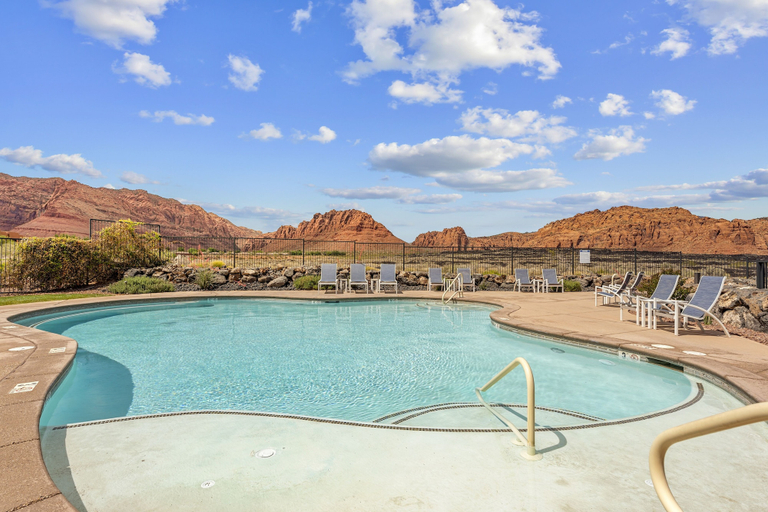 Pool 2, Snow Canyon Sanctuary #8 4 Bedroom Home, Washington