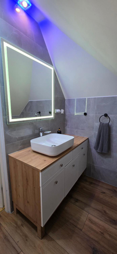 Bathroom 3, Willa Diament, Kłodzko