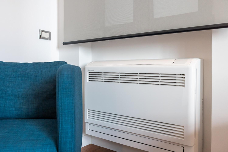 Others 5, Panoramic Flat-Les Suites, Bari