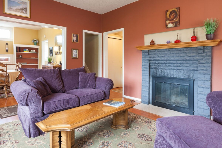 Living area, Daisy's Place 3 Bedroom Home by RedAwning, Hood River
