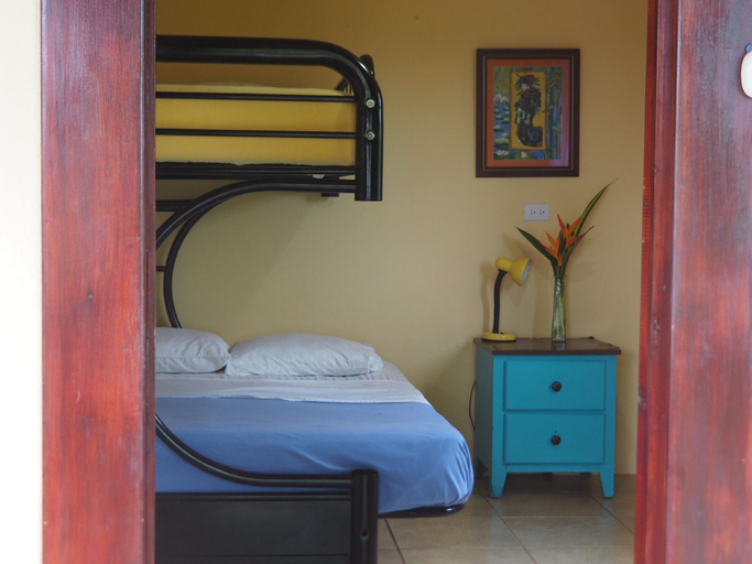 Bedroom 2, Essence Arenal Boutique Hostel, San Ramón