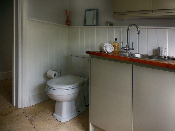 Bathroom, Rathbone Cottage, Gloucestershire