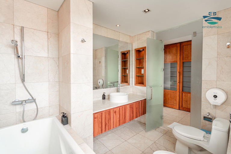 Bathroom 5, Diamond Beach Villa Da Nang, Da Nang