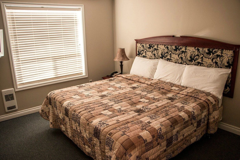 Room 2, Tumbler ridge hotel and suite, Peace River