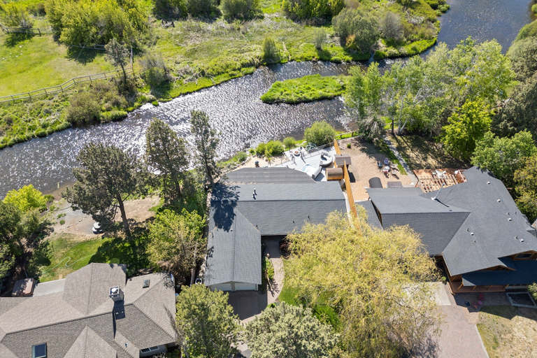 Aerial view, Otter Run 3 Bedroom Home, Deschutes