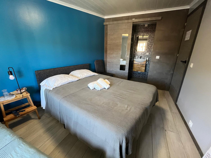 Bedroom 3, Sun House - Pool & Kitchen - Near Sintra, Sintra