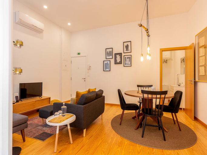 4, Bedroom Apartment in Oporto, Porto
