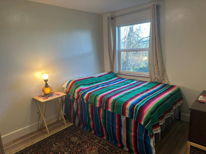 Bedroom, Magnolia Cottage, Seattle