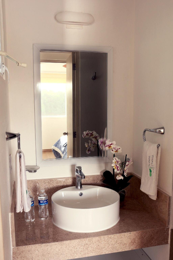 Bathroom, Suites Lorens, Isla Mujeres