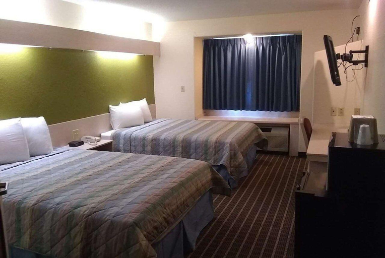Bedroom 4, Chadron Inn & Suites, Dawes