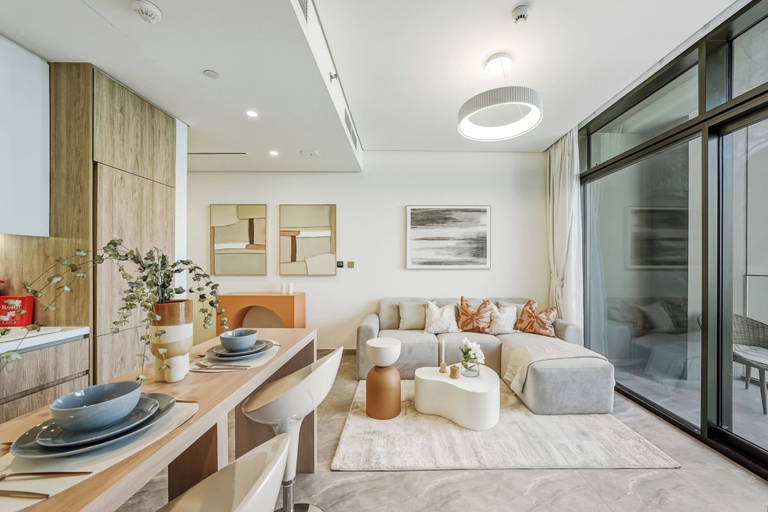 Interior 2, Serene Canal View 1BR Peninsula One, Dubai