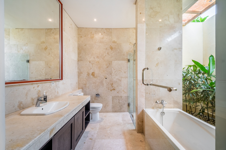 Bathroom 5, Bhiseka Villa Nusa Dua by Aishwarya Bali International, Badung