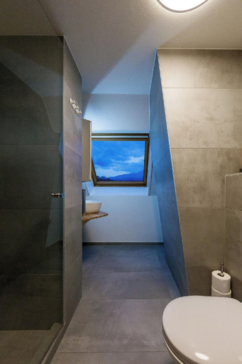 Bathroom 3, BERG&BERG APARTMENTS-Spiez Self Check-In, Niedersimmental