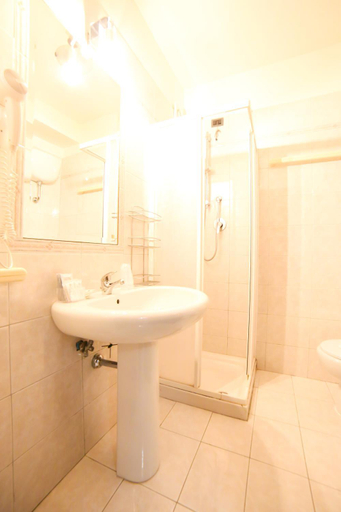 Bathroom 4, Azzurro Hotel Residence, L'Aquila