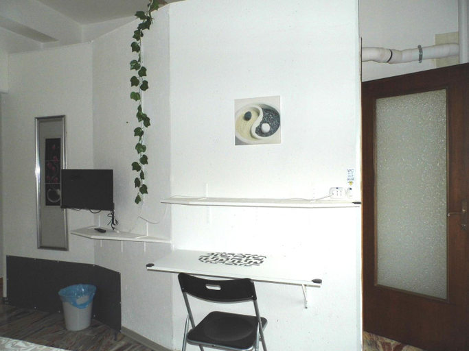 Others 4, Suite 7 &Home Restaurant, Chieti