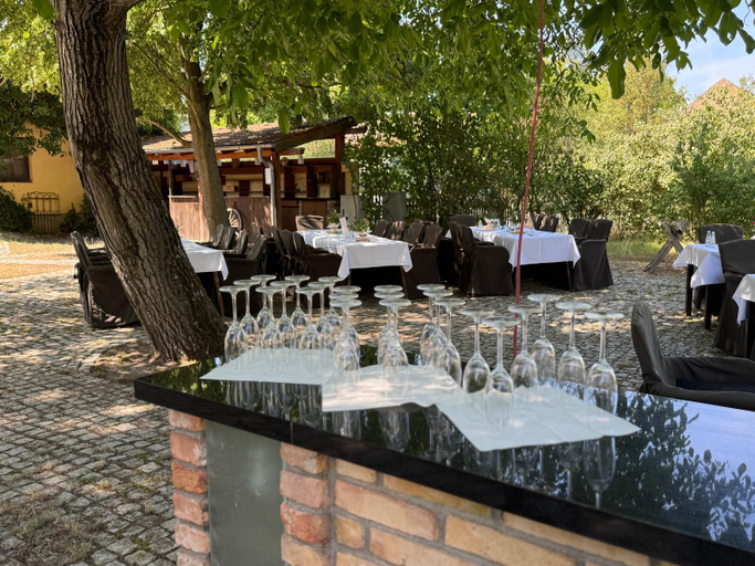 Food & Drinks 4, Hotel Zur Linde Dein Self Check In, Potsdam-Mittelmark