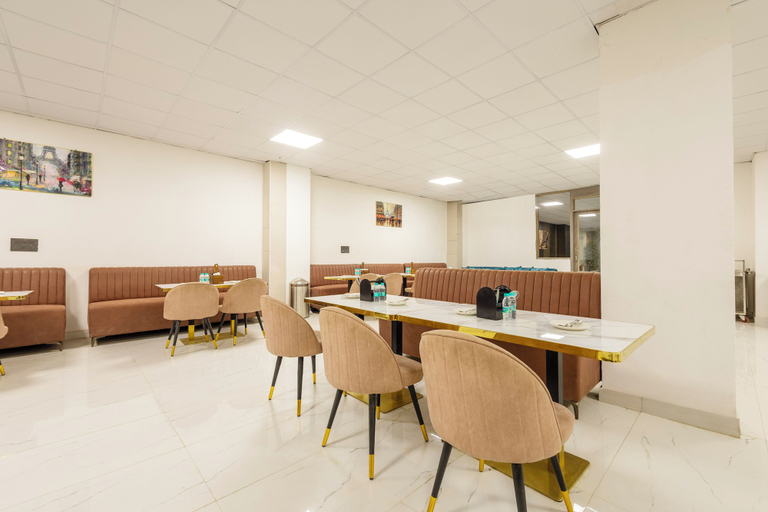 Restaurant 3, Treebo Accent Park and  Banquet, Gautam Buddha Nagar