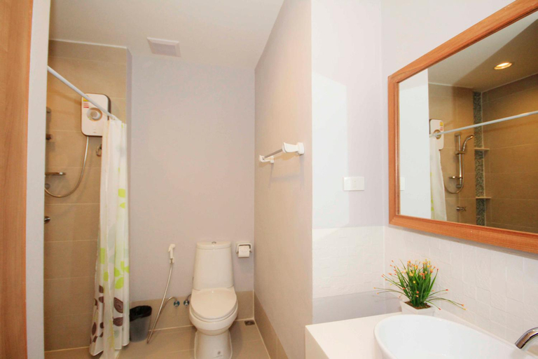 Bathroom 5, The Sea Condominium Prachuap, K. Sam Roi Yot