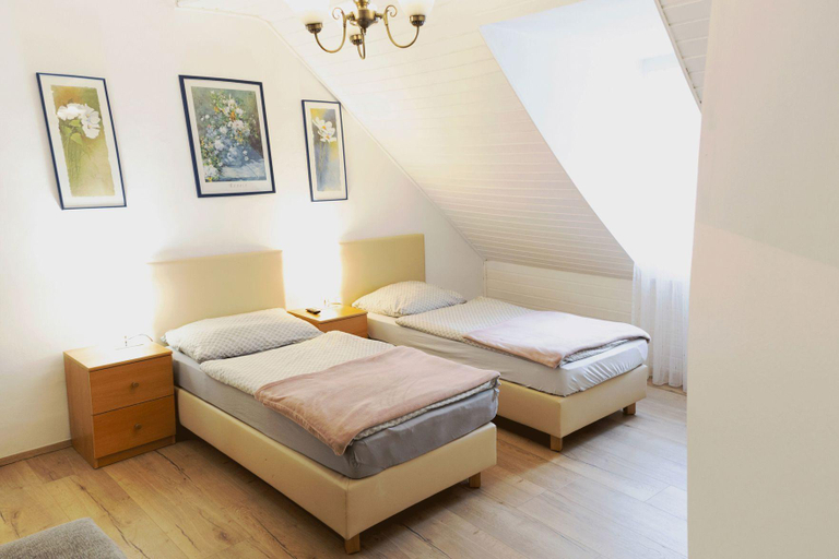 Bedroom 2, Hotel Alter Telegraf, Graz