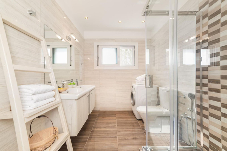 Bathroom 5, Niki's Villa - Luxury Seaview Villa!, Ionian Islands