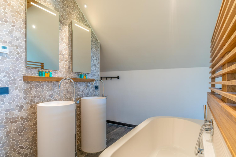 Bathroom 3, Buytenplaats Villa 193, Texel
