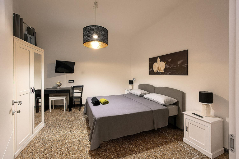 Bedroom, Acquamarina, Genova