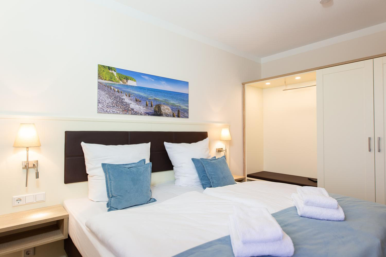 Bedroom 3, Aparthotel Waterkant Suites - Fewos am Meer mit SPA, Rostock