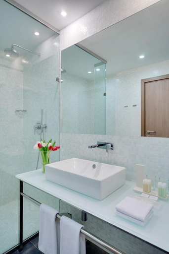 Bathroom 4, Golden Tulip Rosa Khutor Hotel, Sochi gorsovet