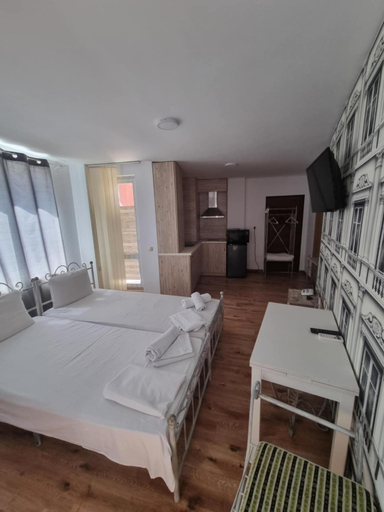 Bedroom 4, Family Hotel Amor, Rousse