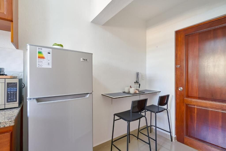 Private kitchen 5, Studio Close to Agora Mall Sleeps 2, Distrito Nacional